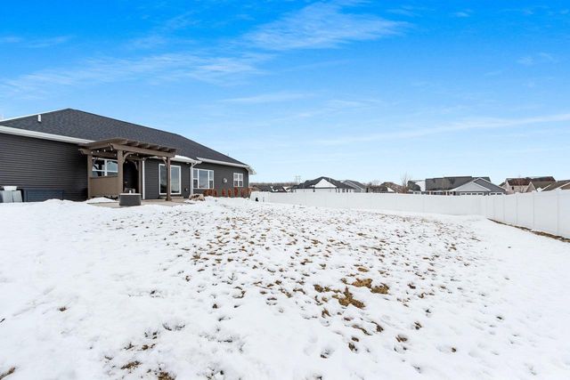 2885 SUSSEX ROAD, Green Bay, WI 54311