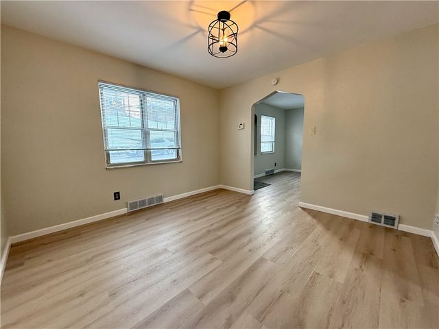 3037 Churchview Ave, Baldwin Boro, PA 15227