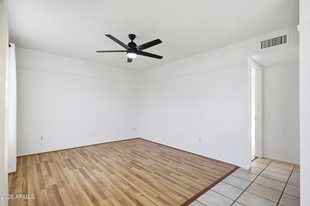 1033 E BENDIX Drive, Tempe, AZ 85283