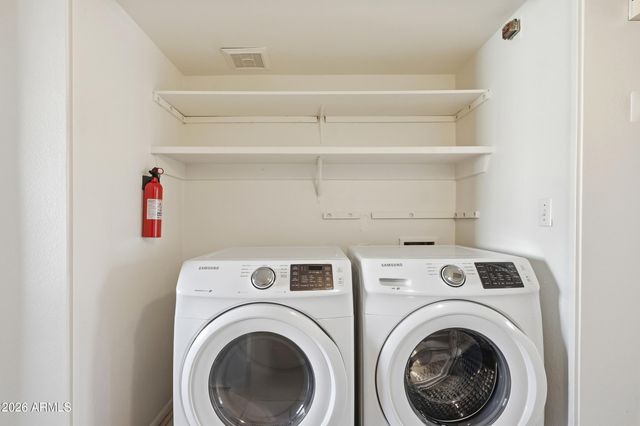 1033 E BENDIX Drive, Tempe, AZ 85283