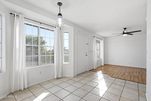 1033 E BENDIX Drive, Tempe, AZ 85283