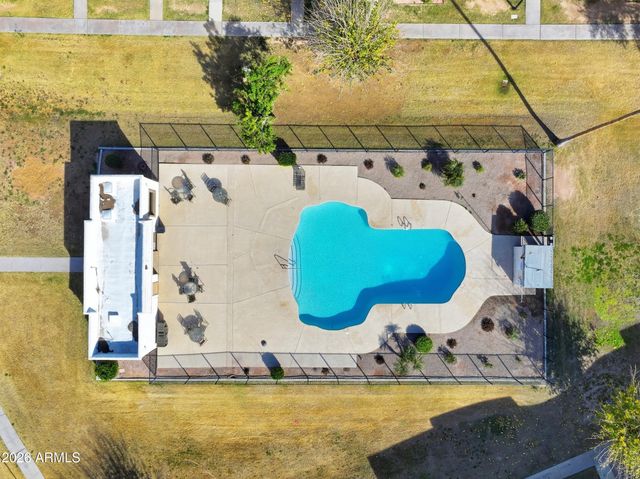 1033 E BENDIX Drive, Tempe, AZ 85283