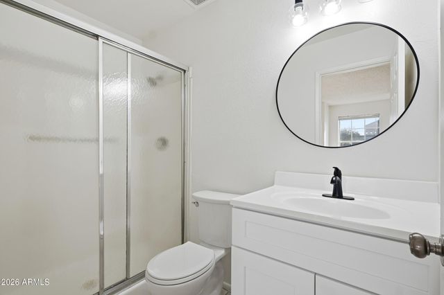 1033 E BENDIX Drive, Tempe, AZ 85283