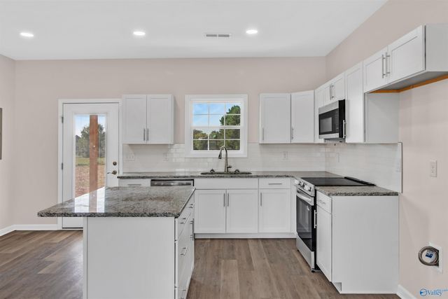 146 Green Road, New Market, AL 35761