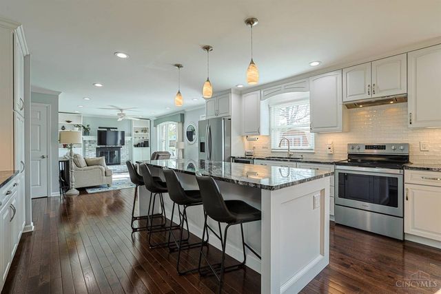 2030 Winding Creek Lane, Mason, OH 45040