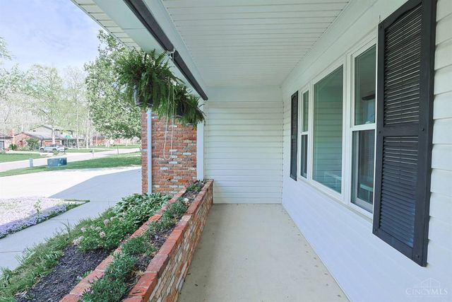 2030 Winding Creek Lane, Mason, OH 45040