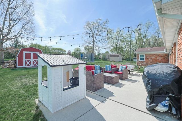 2030 Winding Creek Lane, Mason, OH 45040