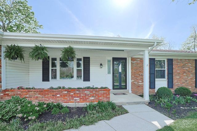 2030 Winding Creek Lane, Mason, OH 45040