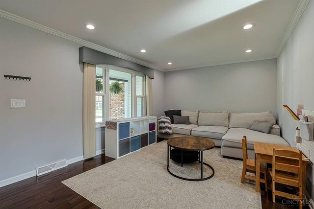 2030 Winding Creek Lane, Mason, OH 45040
