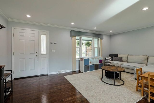 2030 Winding Creek Lane, Mason, OH 45040