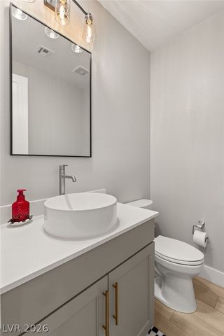 445 Cliff Terrace Avenue, Las Vegas, NV 89138