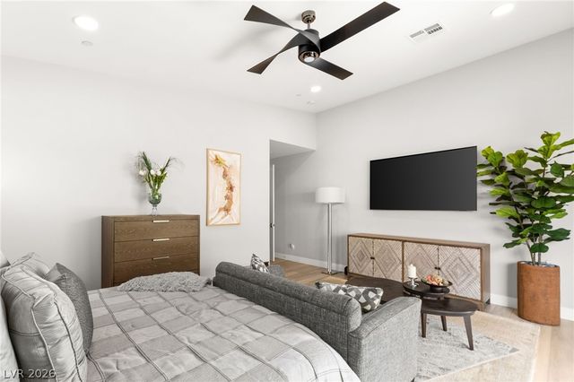 445 Cliff Terrace Avenue, Las Vegas, NV 89138