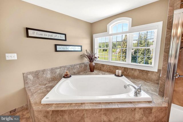 15512 MOUNT NEBO RD, Poolesville, MD 20837