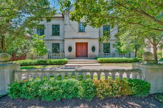 200 Aspen Road, Birmingham, MI 48009