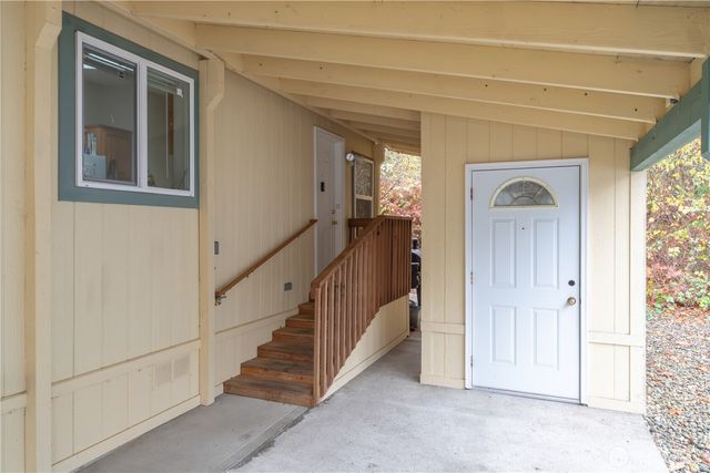 7083 NE Taurus Lane, Bremerton, WA 98311