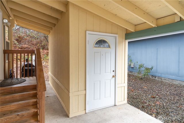 7083 NE Taurus Lane, Bremerton, WA 98311