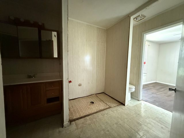 282 Central St., Dothan, AL 36301