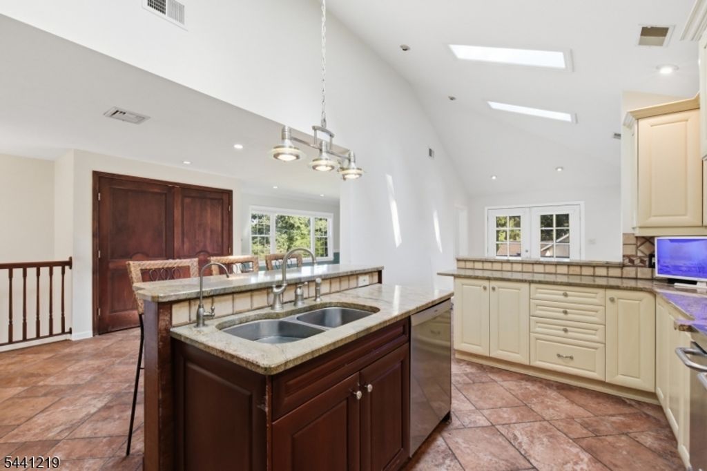 66 Minnisink Rd, Jefferson Twp., NJ 07849 — photo 5