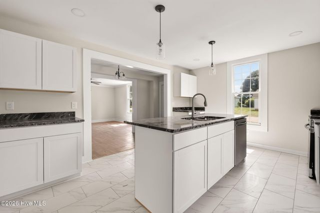 305 E Harnett Street, Benson, NC 27504