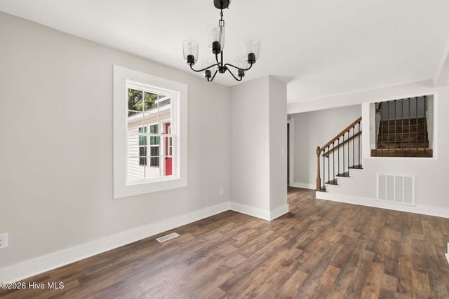 305 E Harnett Street, Benson, NC 27504