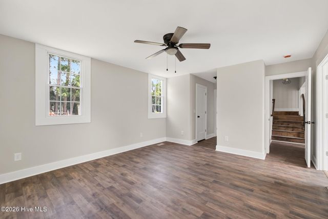 305 E Harnett Street, Benson, NC 27504
