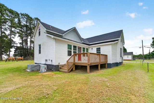 305 E Harnett Street, Benson, NC 27504