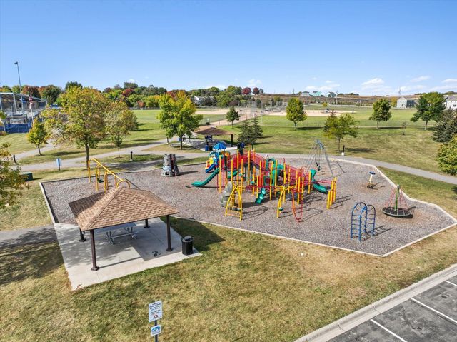 156 Snowdrop Trail, Waconia, MN 55387