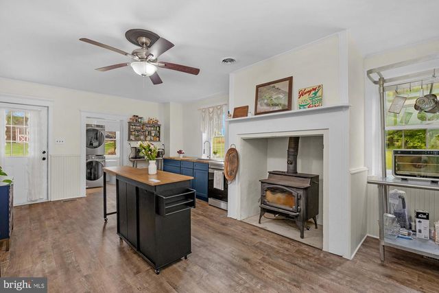 2100 BLACKS SCHOOL HOUSE RD, Taneytown, MD 21787