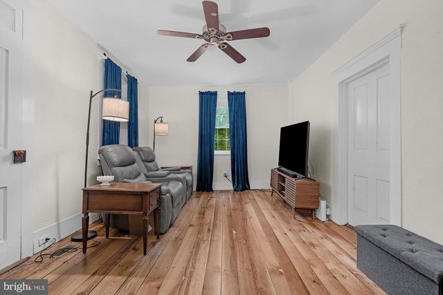 2100 BLACKS SCHOOL HOUSE RD, Taneytown, MD 21787