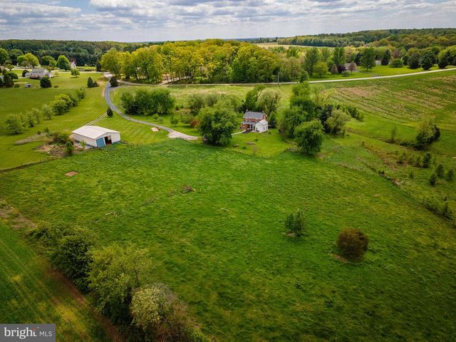 2100 BLACKS SCHOOL HOUSE RD, Taneytown, MD 21787