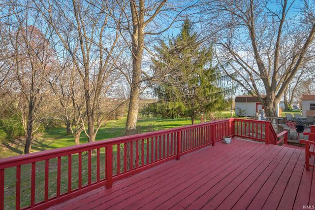 2423 Luigs Road, Wadesville, IN 47638