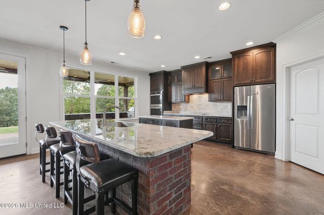 4298 Glynn Valley East Road, Byhalia, MS 38611