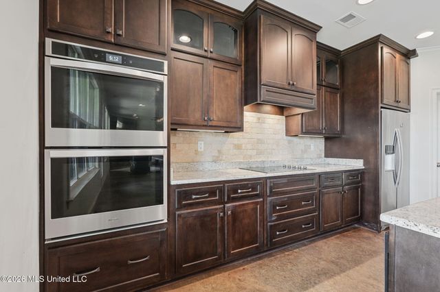 4298 Glynn Valley East Road, Byhalia, MS 38611