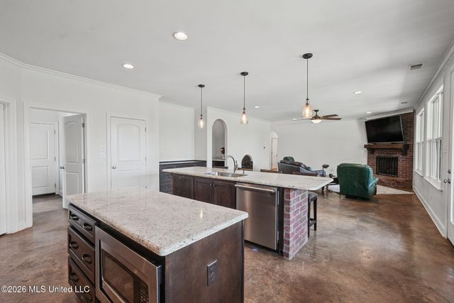 4298 Glynn Valley East Road, Byhalia, MS 38611