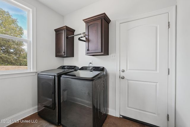 4298 Glynn Valley East Road, Byhalia, MS 38611