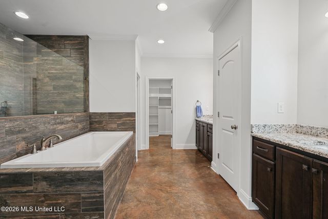 4298 Glynn Valley East Road, Byhalia, MS 38611