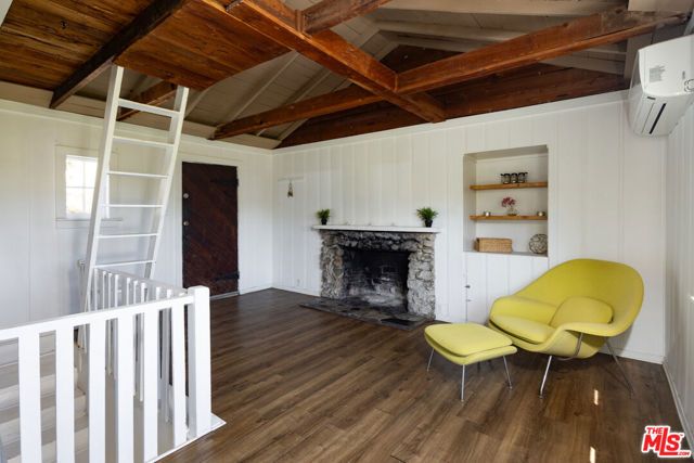 1856 Jewett Drive, Los Angeles, CA 90046