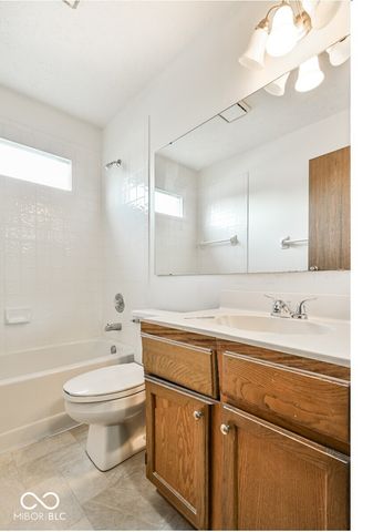 7648 Madden Lane, Fishers, IN 46038