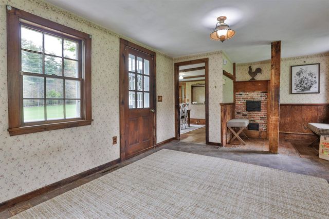 1 Featherbed Lane, Derry, NH 03038