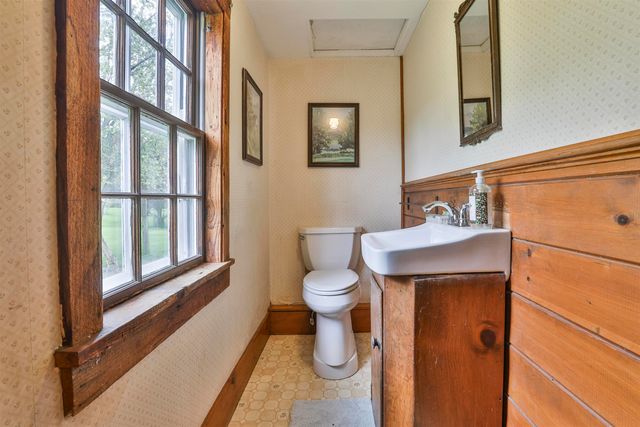 1 Featherbed Lane, Derry, NH 03038