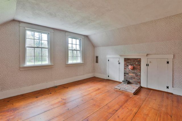 1 Featherbed Lane, Derry, NH 03038