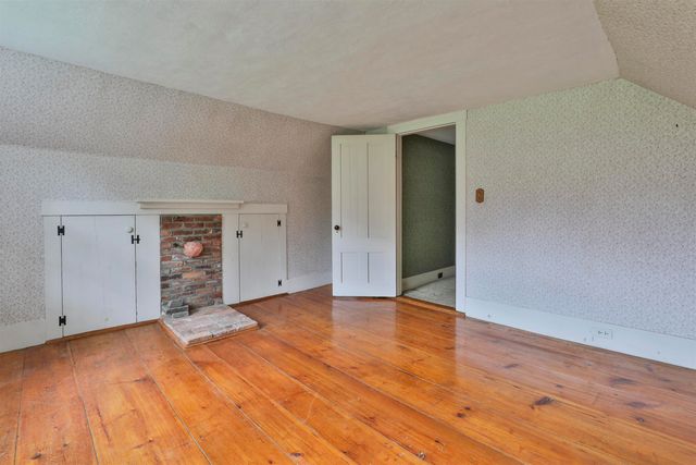 1 Featherbed Lane, Derry, NH 03038