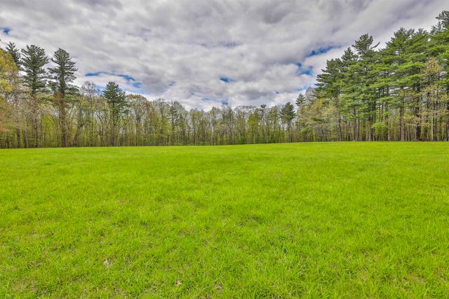 1 Featherbed Lane, Derry, NH 03038