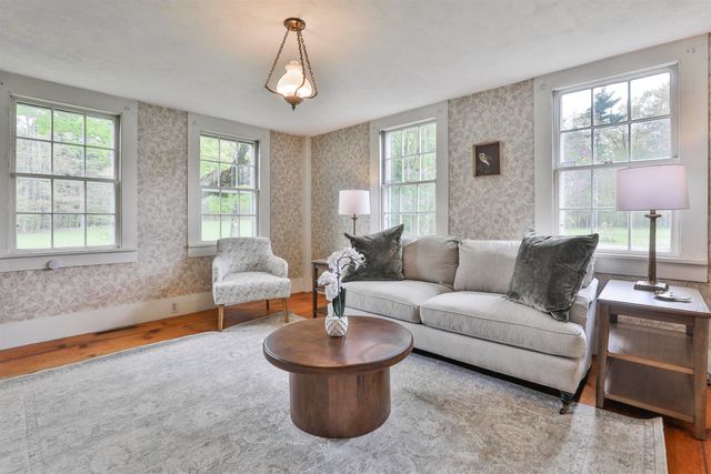 1 Featherbed Lane, Derry, NH 03038