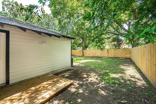 2502 Helmet Street, Irving, TX 75060