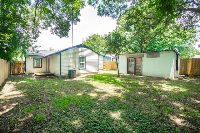 2502 Helmet Street, Irving, TX 75060