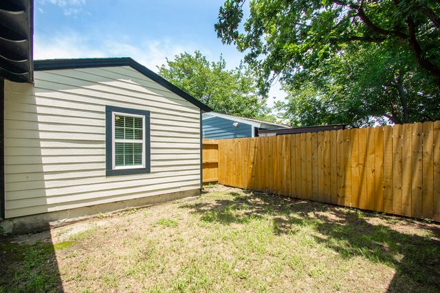 2502 Helmet Street, Irving, TX 75060