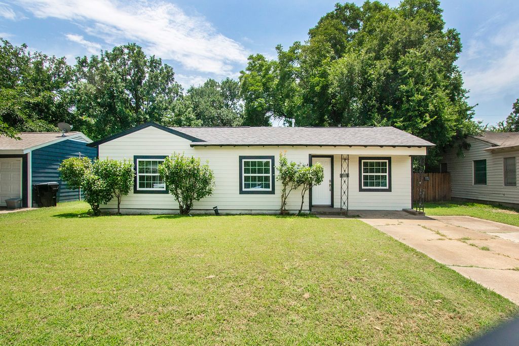 2502 Helmet Street, Irving, TX 75060