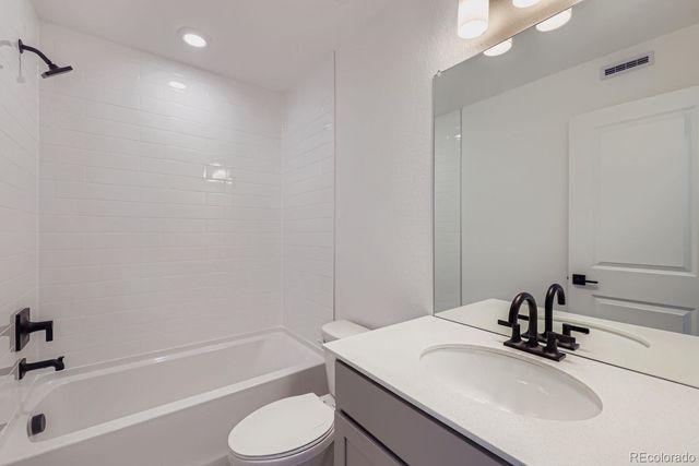 15313 W 69th Avenue, Arvada, CO 80007