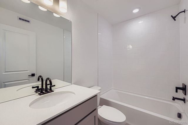 15313 W 69th Avenue, Arvada, CO 80007